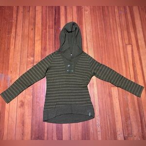 Mountain Hardwear Olive Striped V-Neck Sweater